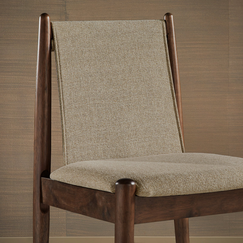 Chaise d'appoint en noyer Kampsville