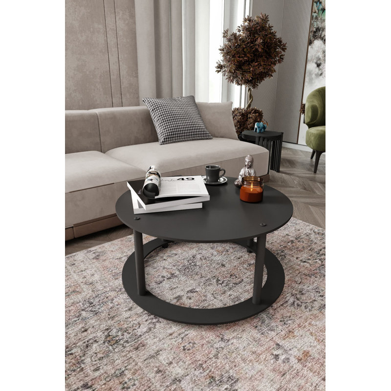 Table basse, Noir, noir, noir, noir