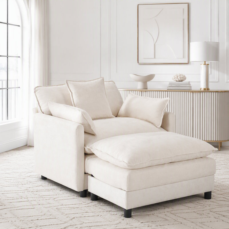 Chaise d'appoint moderne avec repose-pieds, revêtement en chenille moelleuse et structure en bois massif, Tissu beige