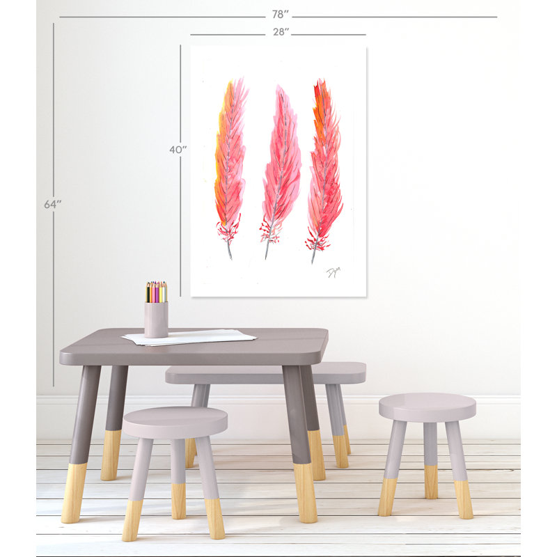 Roulé «Pink Feathers», impression sur papier, H 40 po x l 28 po x P 1 po