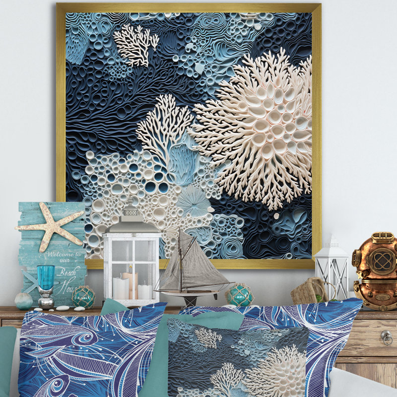 Collage sous l'eau de coraux bleus et blancs - art mural côtier, Cadre photo unique, H 36 po x l 36 po, Doré