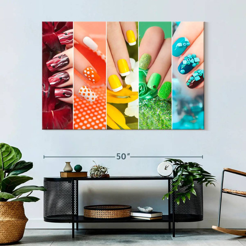 Nail Salon, reproduction sur toile, H 51 po x l 34 po x P 1,25 po