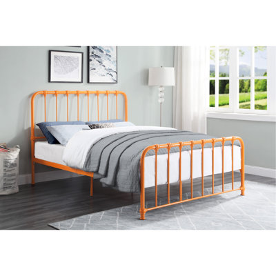 Grand lit en métal de couleur orange fascinant, attirance pour la chambre à coucher - aucun lit orange requis, sommier tapissier luxueux requis