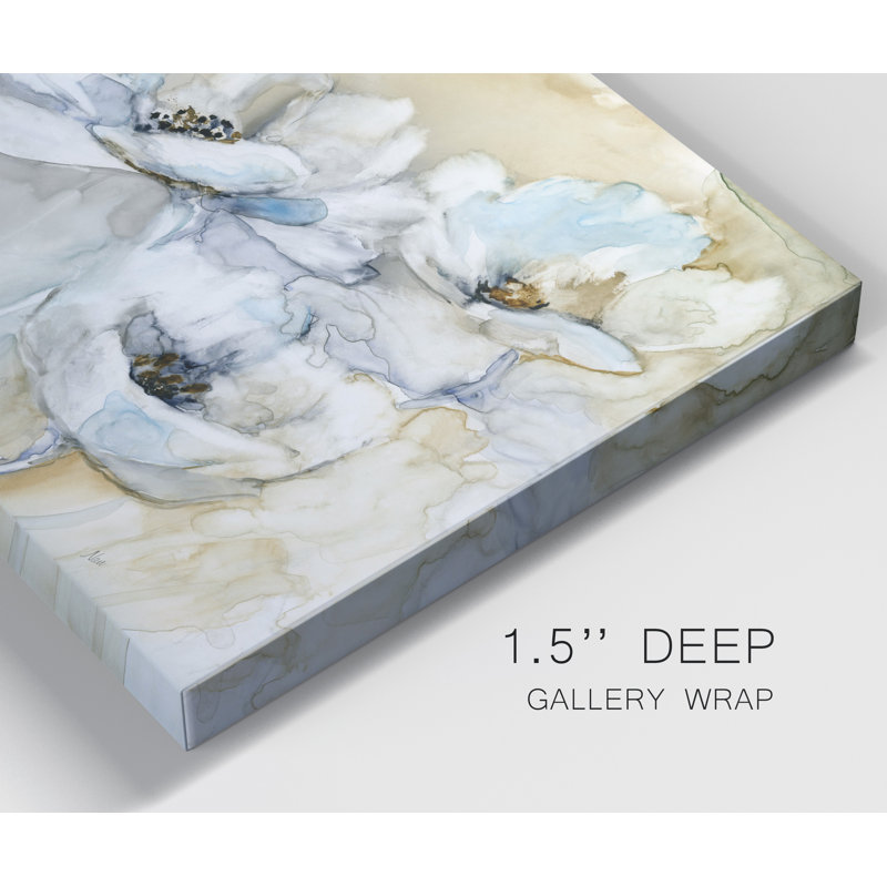 «Soft Blooms» par J Paul - reproduction sur toile tendue, H 48 po x l 36 po x P 1 po