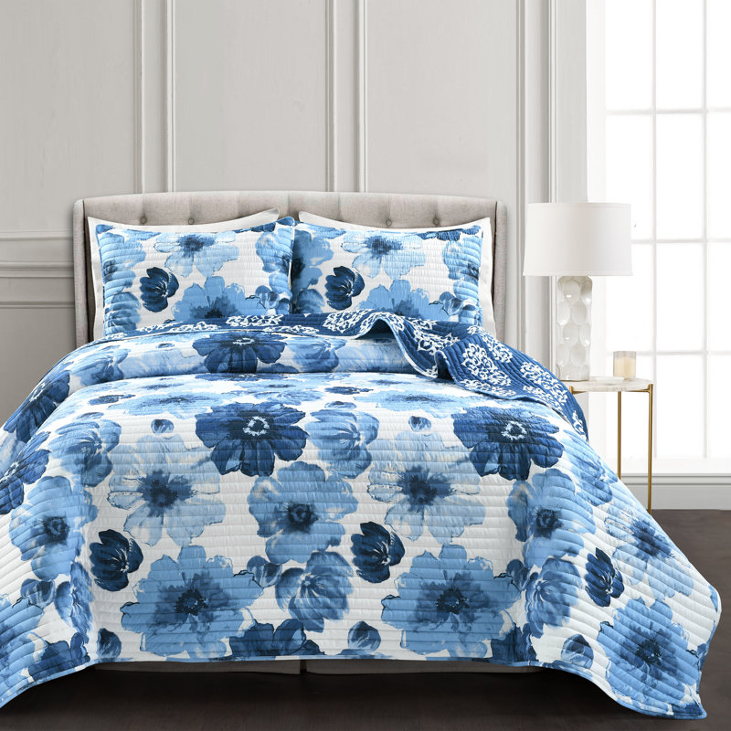 Leah Reversible Quilt Set, Full/Queen Quilt + 2 Standard Shams, Navy/White