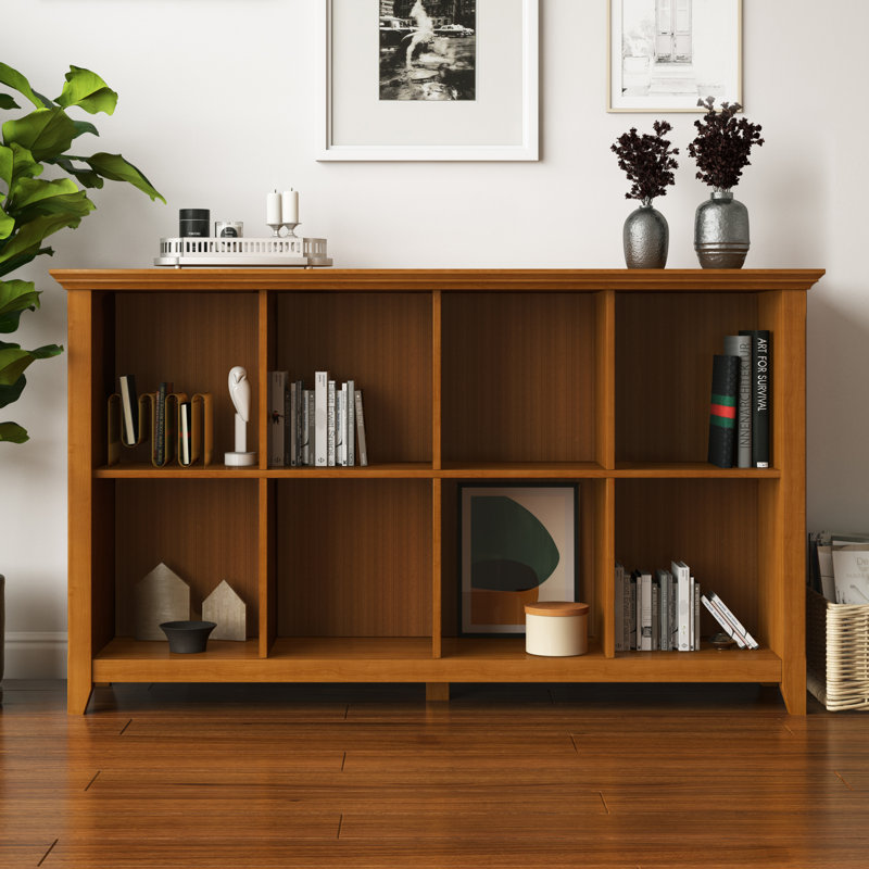 Table de canapé de rangement transitionnelle en bois massif de 8 po avec panneaux latéraux rainurés et pieds fuselés Acadian