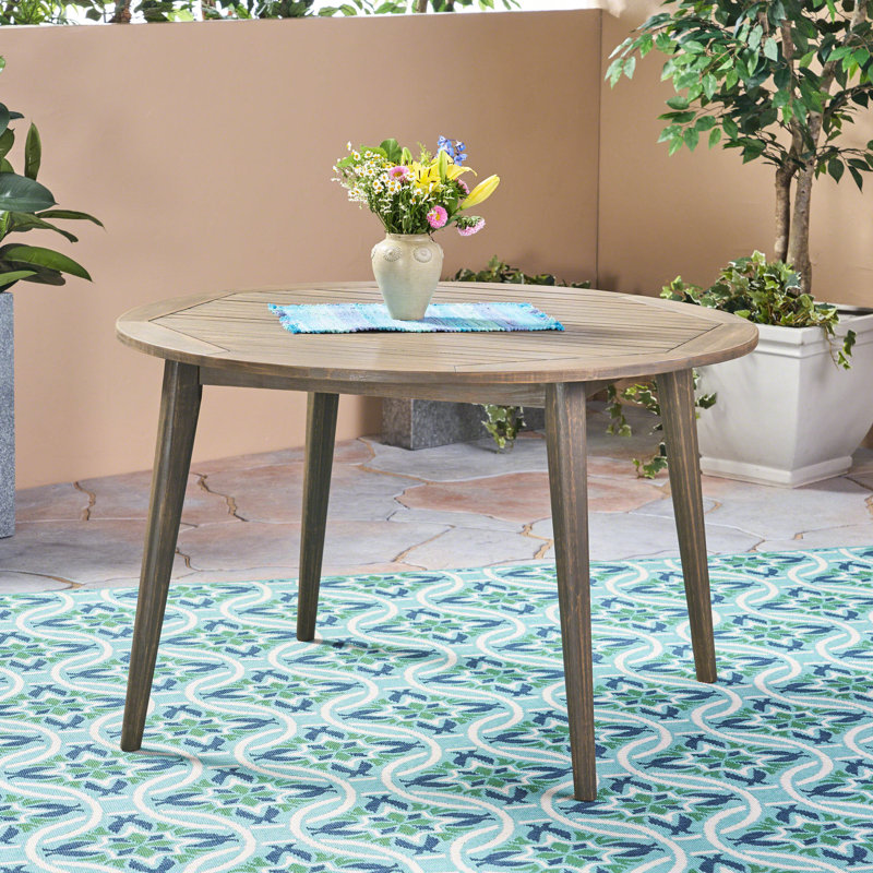 Table moderne en bois gris, 123 cm x 123 cm, fini « Délice du jardin », alliant style et durabilité