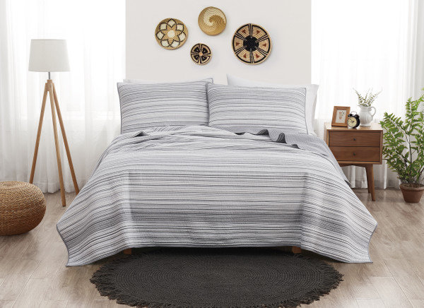 Everette Cotton Quilt Set, Queen Quilt + 2 Standard Shams
