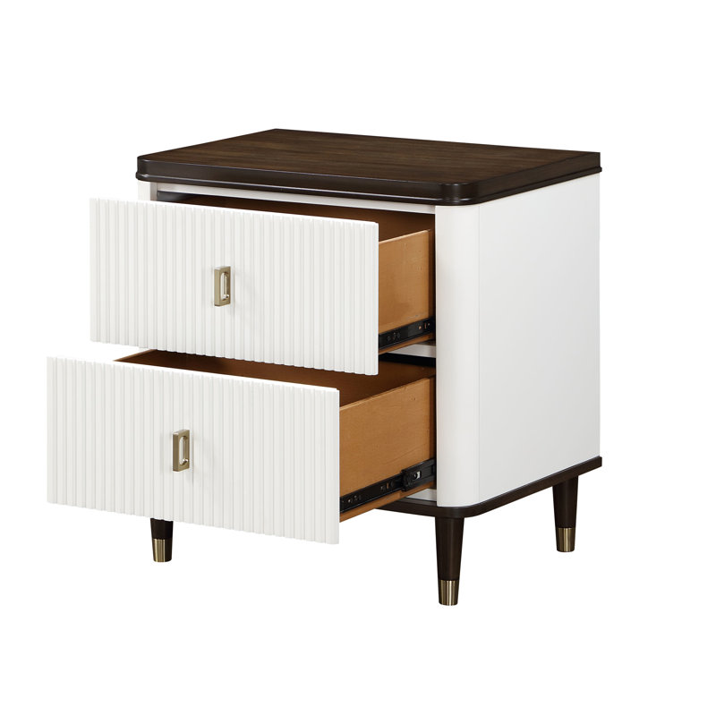 Table de chevet moderne avec port - blanc et noyer, choix de chambre à coucher pratique au design fonctionnel