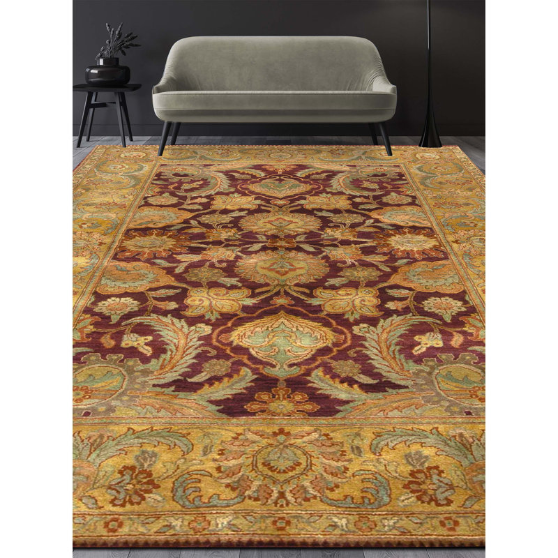 Hand Knotted Wool Oriental Area Rug in Red And Gold