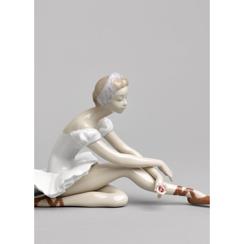 Ballet Figurine