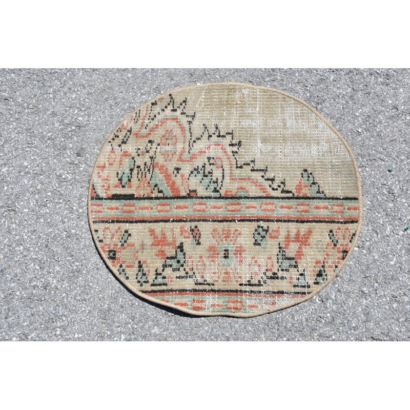 Classic Vintage Floral Pattern Turkish Door Mat Perfect for Enhancing Unique Home Decor Aesthetics Beige/Orange