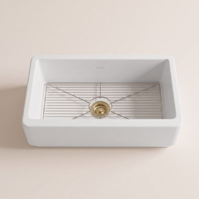 Turino™ 33" Reversible Fireclay Farmhouse Sink