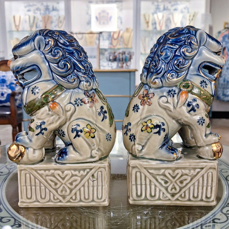 Porcelain Lucky Foo Dogs – Hand-Painted Floral (Set of 2)