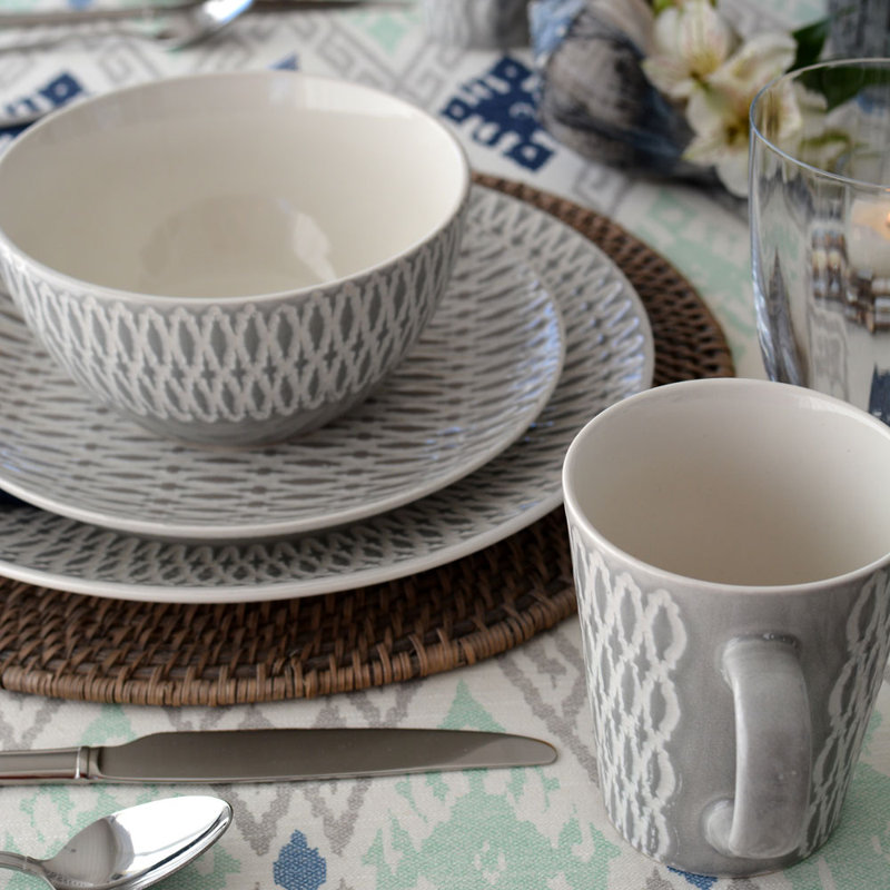 Gourmet Basics by Mikasa Aurora 16 Piece Dinnerware Set, Service for 4