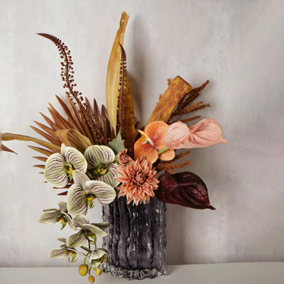 Ornements de fleurs simulées