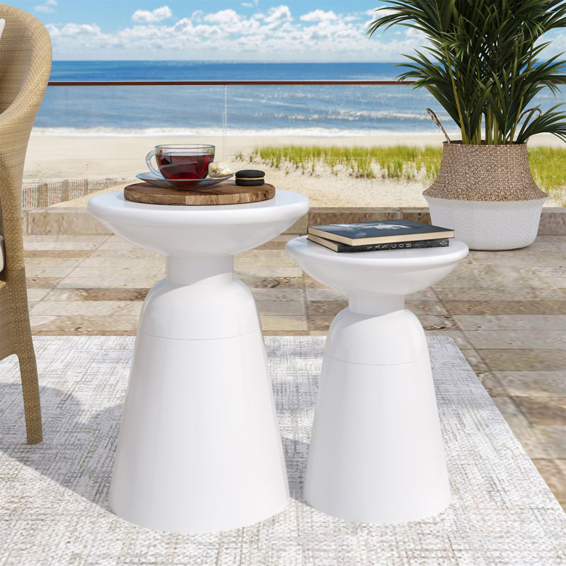 Tables d'appoint d'extérieur en fer Serenita avec design évasé (table incluse seulement), Blanc