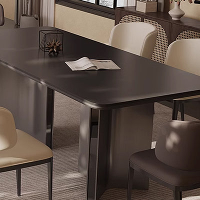 Table rectangulaire légère et moderne