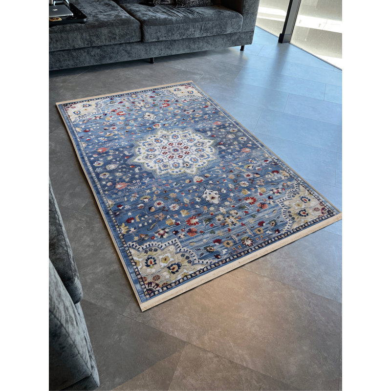 Tapis décoratif bleu à motif floral, Rectangle 4 pi 11,06 po x 7 pi 6,55 po