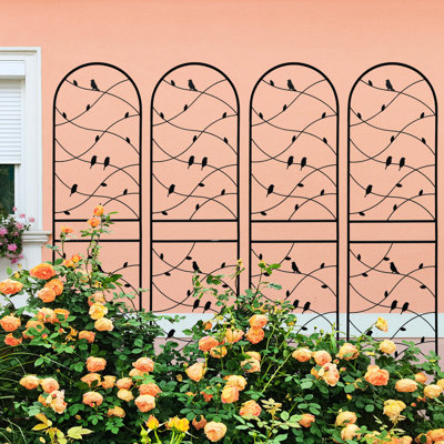 Ensemble de 4 treillis en métal 71 po x 19,7 po noir. Antirouille pour l'entretien extérieur. Matériau facile à assembler. Vignes de lierre, rose, gloire du matin, paquet de jasmin. Plantes grimpantes noires. À installer, parfait