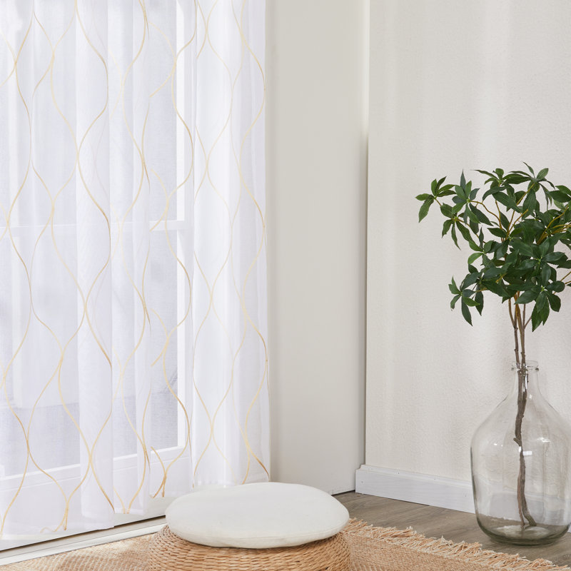 Paire de rideaux semi-transparents en polyester Bravar, L 52 po x L 84 po, Beige