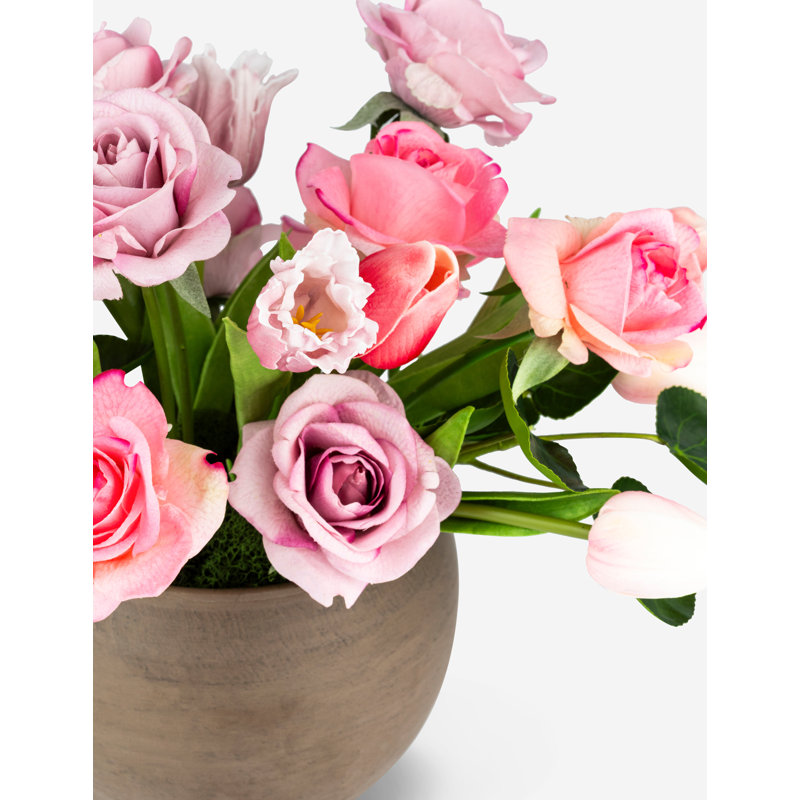 Artful Interiors arrangement de roses et de tulipes Realtouch