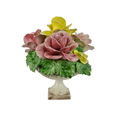 Arrangement floral rose dans un vase