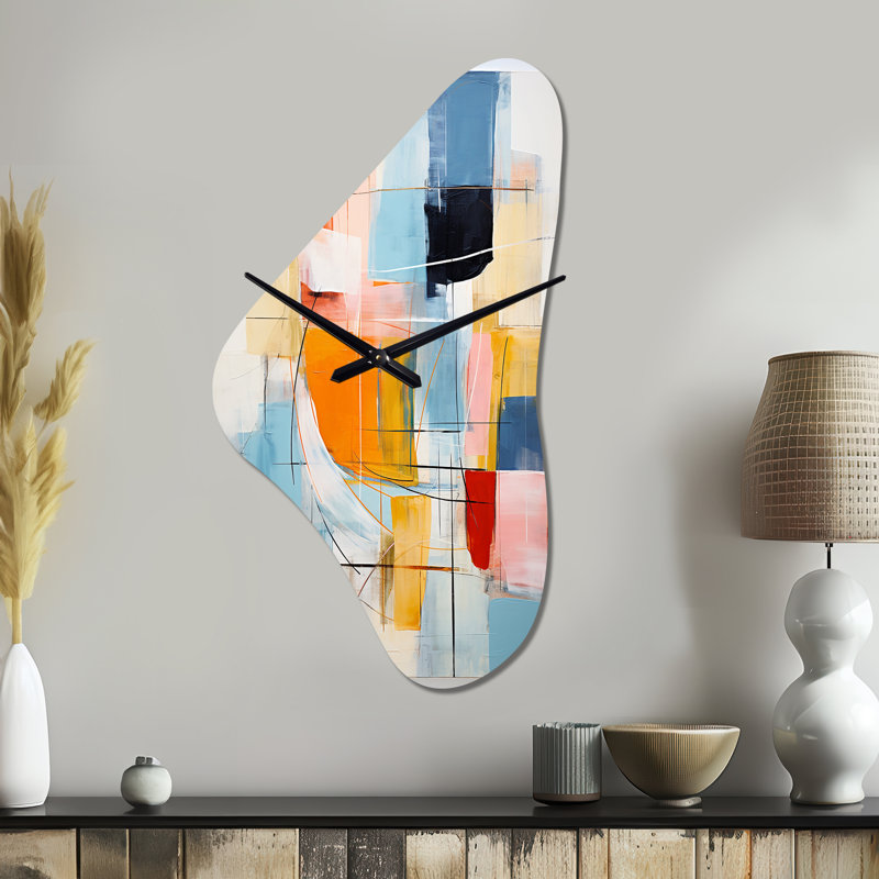 Milar rose, bleu, milieu du siècle, contrastes colorés - horloge murale asymétrique moderne en métal de style Mid-Century, rose