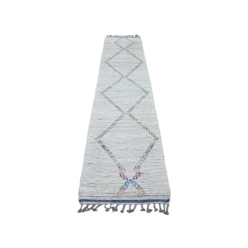 Tapis de couloir marocain en laine noué à la main à motif géométrique blanc 2 pi 4 po x 10 pi 7 po E51A79B3359C4BA080991F666F85FDCE