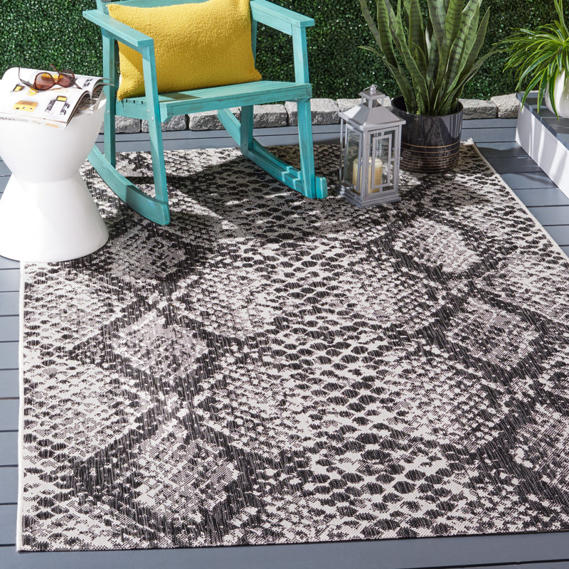 Aure Performance Animal Print Indoor/Outdoor Area Rug, Rectangle 5'5" x 7'7"