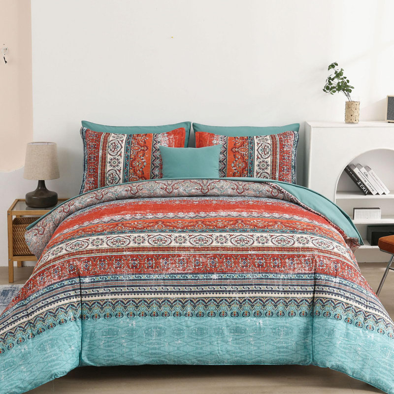 8-Piece Bohemian Striped Bedding Quilt Set Comforter and Sheet Set Soft Microfiber Complete Bedding Sets for All Season