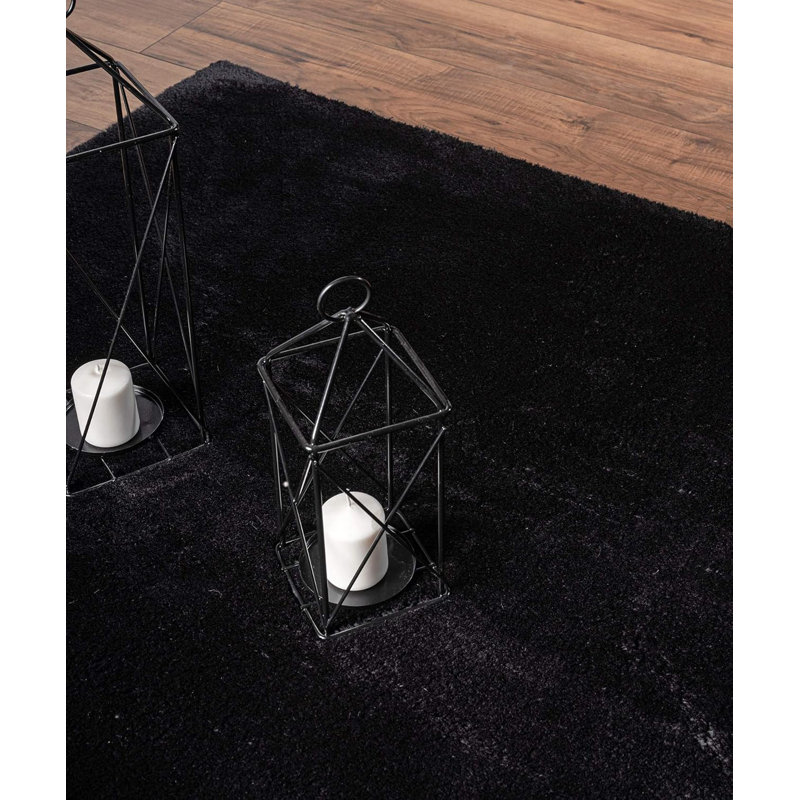 Machine Tufted 220cm X 160cm Area Rug