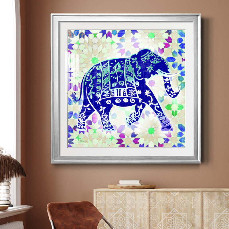 Painted Elephant I - Peinture encadrée, H 26,5 po x l 26,5 po x P 1,5 po, Papier avec cadre argenté