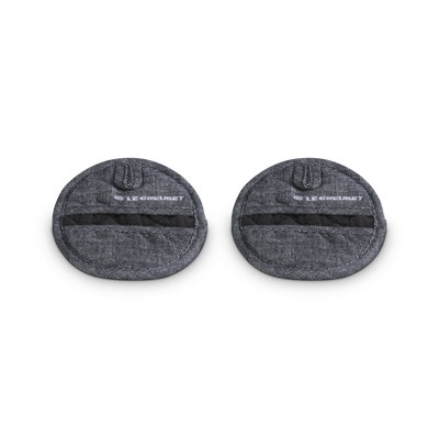 Le Creuset Mini Oven Mitts 8