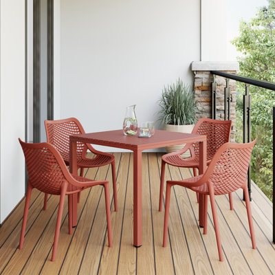 Ensemble repas carré pour 4 personnes