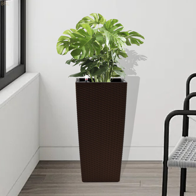 Indoor/Outdoor Modern The Appearance Is Made Of Imitation Rattan Design Planter，Plastic Large Plant Pot With Automatic Watering System For Home And Garden