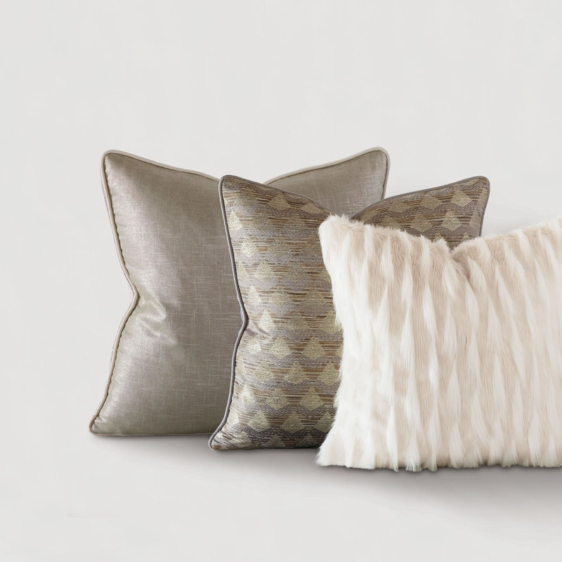 Isolde Linen Throw Pillow