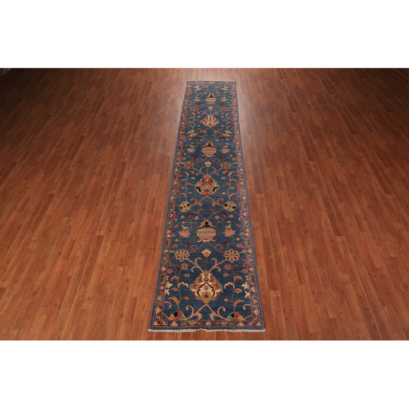 Tapis bleu à motif floral et teinture végétale Ziegler