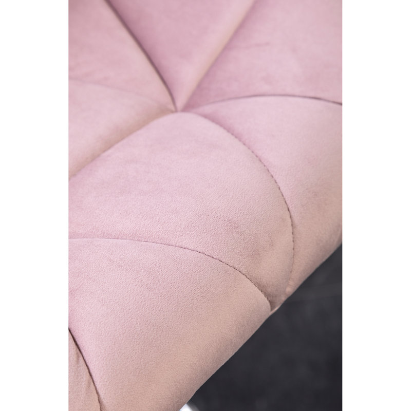 2 fauteuils pivotants en velours mauve à dossier mi-haut. Hauteur réglable. Assise confortable à dossier mi-haut. Base polie avec repose-pieds. 52 cm (l) x 65 cm (p) x 89-110 cm (h). Profondeur du siège : 36 cm.