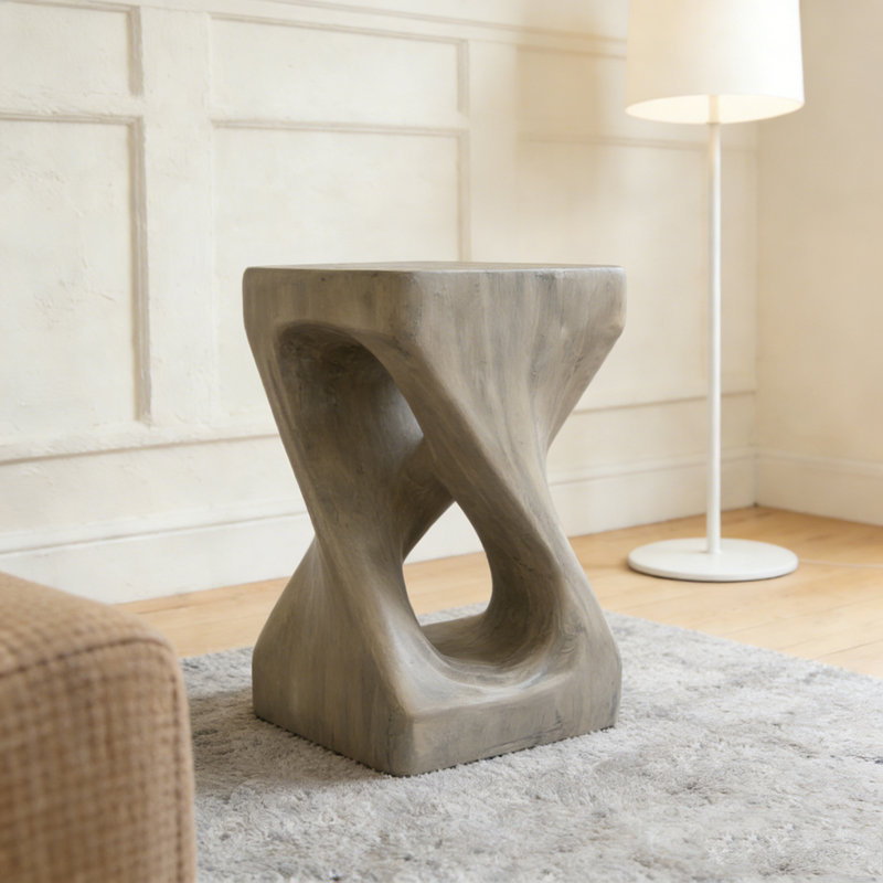 Table d'appoint à texture de bois, Gris