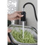 Robinet de cuisine monocommande en acier inoxydable noir mat avec tirette profilée et pratique