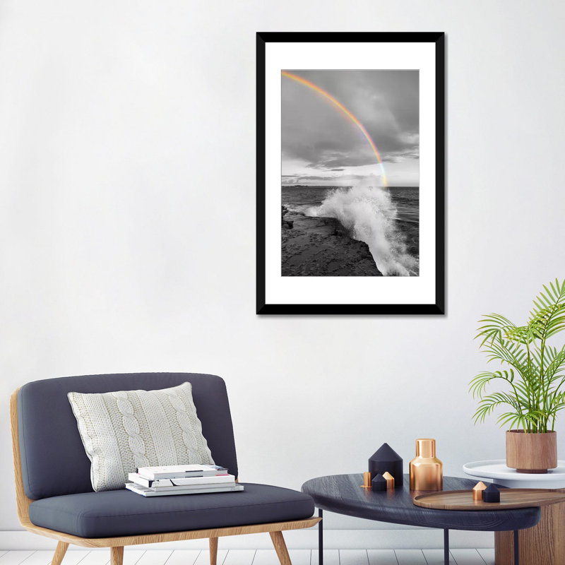 Clarks Point, impression arc-en-ciel sur toile, 24" H x 16" W x 1" D, Papier avec cadre noir, Blanc