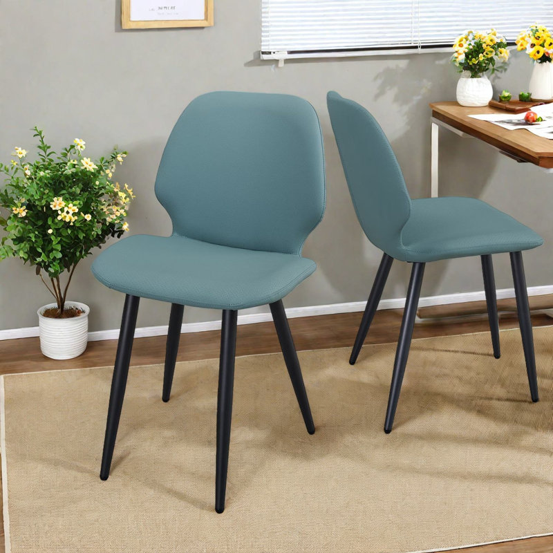 Chaises de salle à manger confortables en cuir vert, pieds en métal, design moderne pour la cuisine