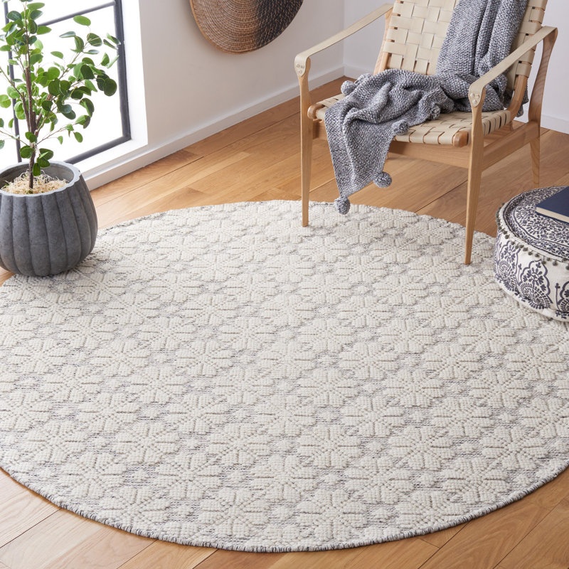 Sharene Floral Handwoven Wool Ivory/Gray Area Rug, Round 6'
