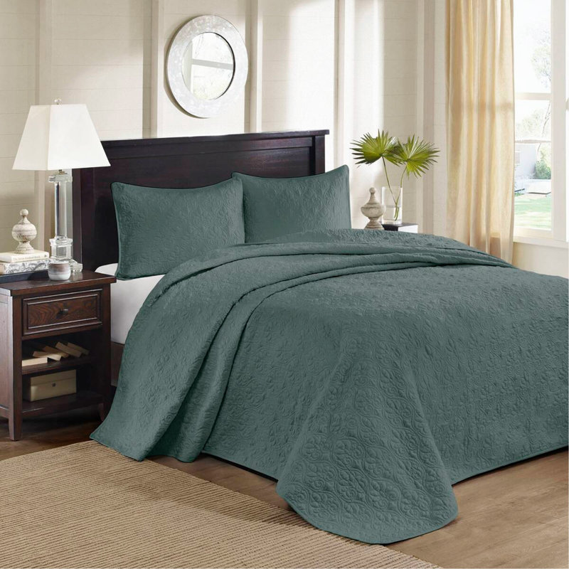 3 Piece Reversiblequilt Set, With Balsam Green Pattern,  For Year-Round Comfort And Easy Care, Green