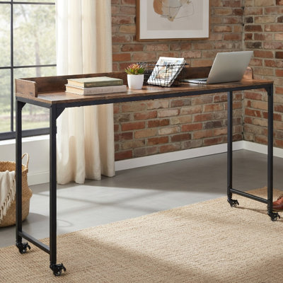 Table de lit Sem, plateau de bureau brun rustique de 72 pouces sur roulettes, métal noir