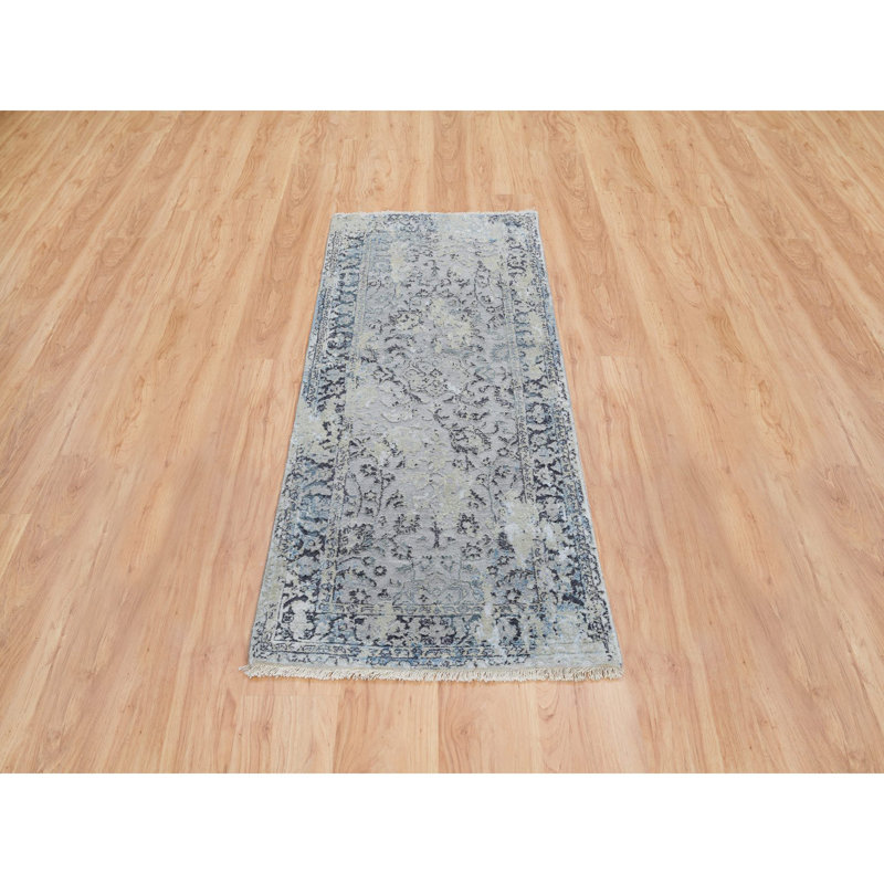 Tapis de couloir gris en laine noué à la main 2 pi 6 po x 6 pi avec motifs Kishoon 04E8996752C94F2983EC17B2BE34F211