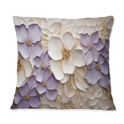 Coussin violet et blanc