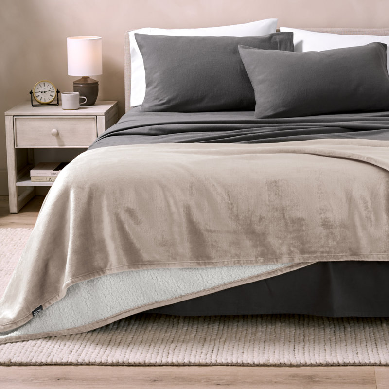 Sherpa Fleece Blanket, Twin/Twin XL, Pebble