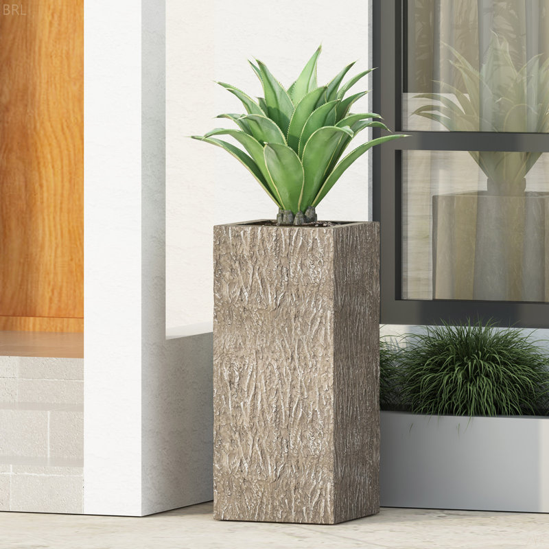 Pot à fleurs texturé en forme d'urne avec design d'inspiration naturelle pour une élégance extérieure